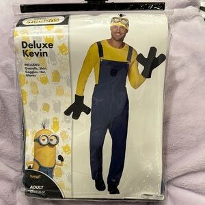 Rubie's Deluxe Kevin Minion Costume - Yellow and Blue